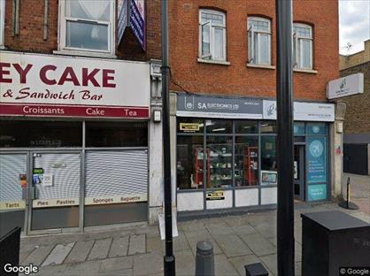 3 Bed Flat, Red Lion Square, SW18