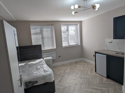 Studio Flat, Eltham High Street, SE9