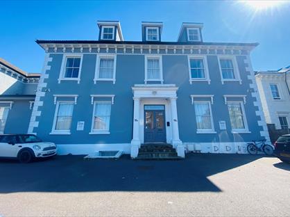 2 Bed Flat, Brighton And Hove, BN2