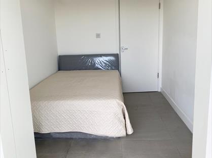 Room in a Shared Flat, St. Rule Street, SW8