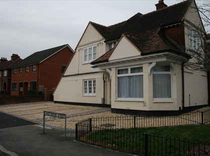 Room in a Shared House, May Street, RG21