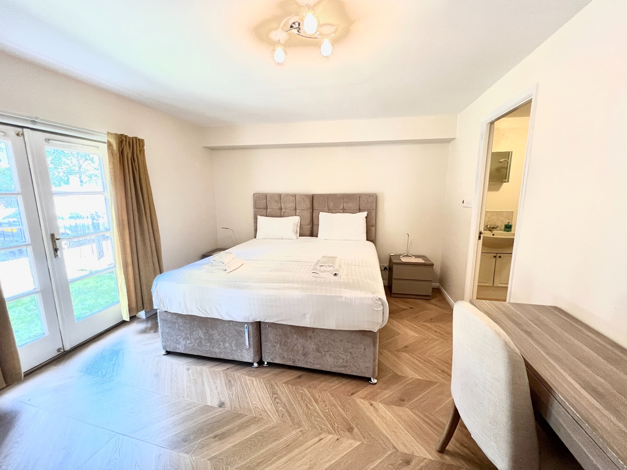 Edinburgh 3 Bed Flat, Hopetoun Crescent, EH7 To Rent Now for £2,400