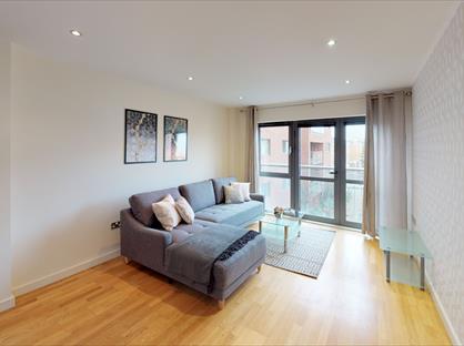 2 Bed Flat, The Reach, L3