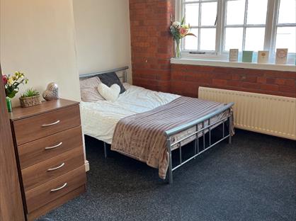 Room in a Shared Flat, Bells Square, S1