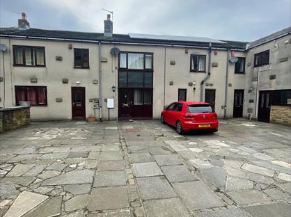 2 Bed Flat, Drighlington, BD11