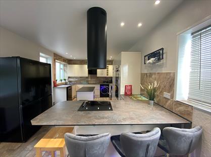 7 bed room for rent in Room in a Shared House, Newport, NP19