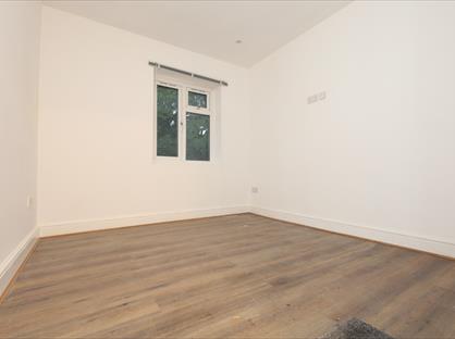 Studio Flat, Florence Road, UB2