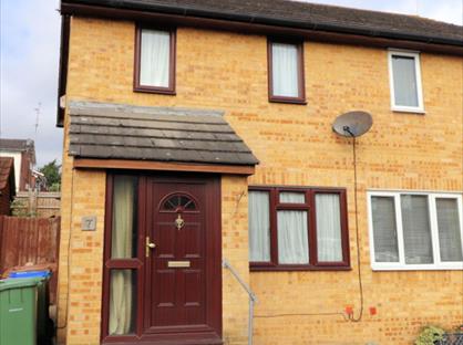 2 Bed Semi-Detached House, Doyle Close, DA8