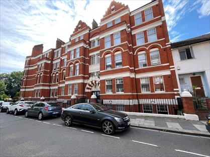 1 Bed Flat, Hammersmith, W6