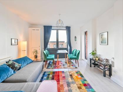 1 Bed Flat, Barking Road, E16