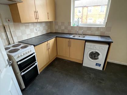 3 Bed Terraced House, Harrow Street, WF9