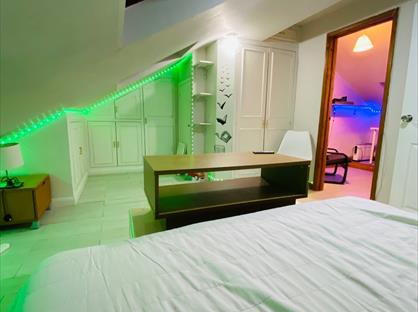 Room in a Shared Flat, Rounton Road, E3