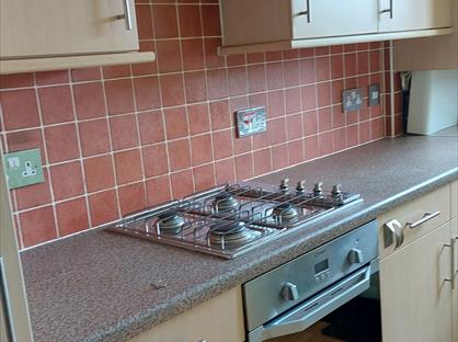 4 Bed Terraced House, Craigmount Brae, EH12