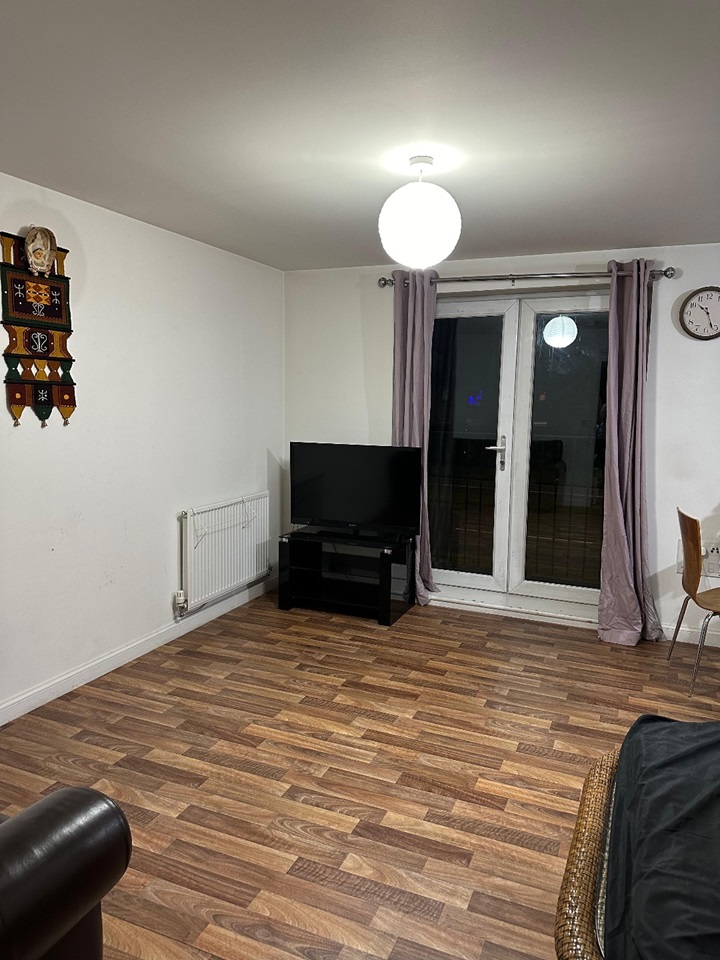 Edinburgh 2 Bed Flat, South Gyle Broadway, EH12 To Rent Now for £