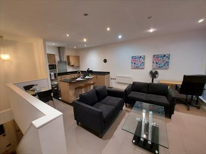 2 Bed Flat, The Axis, NG1