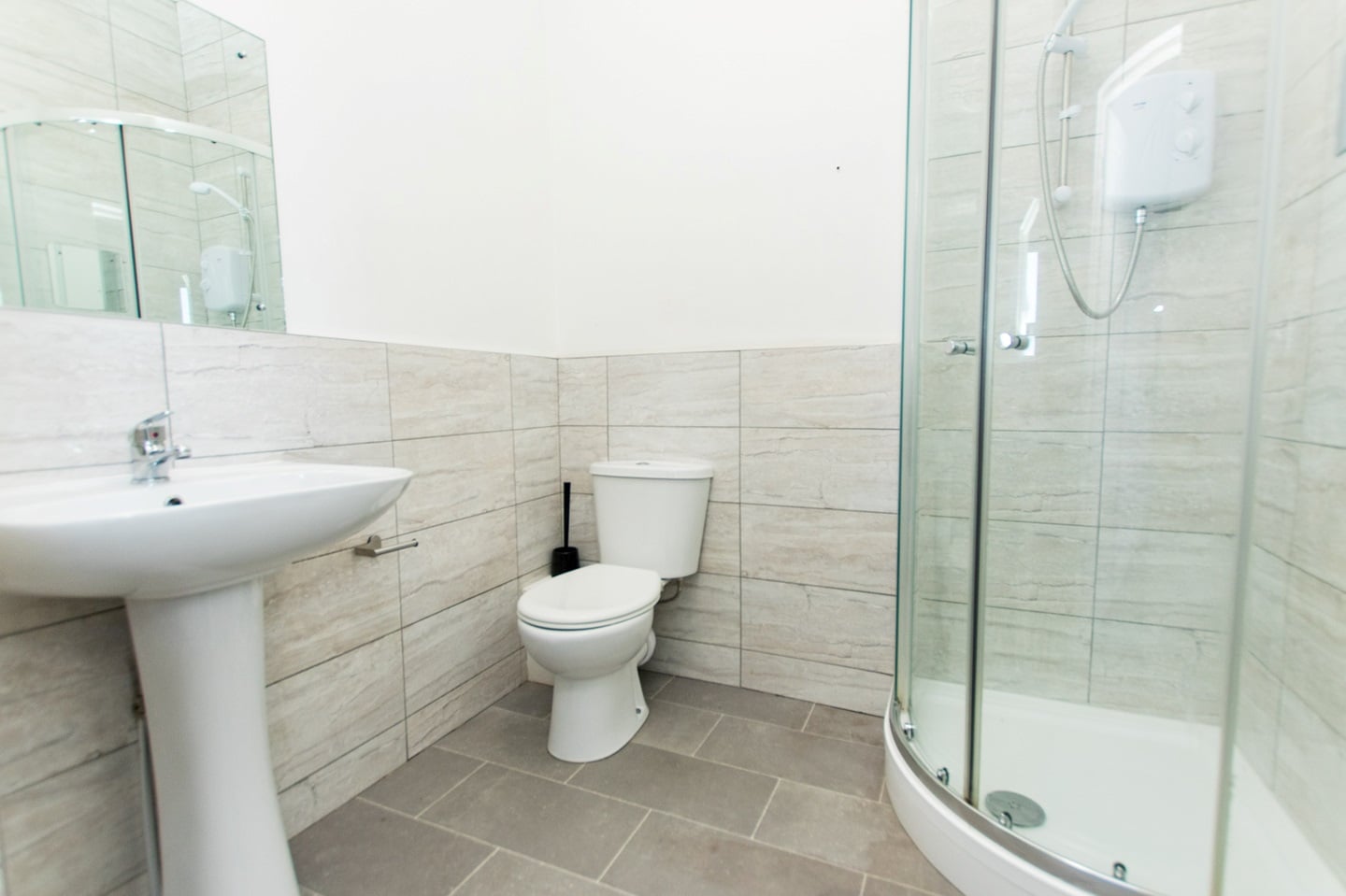 Additional image 7 of 1 Bed Flat, Dovercastle, NG7, N1 7GU