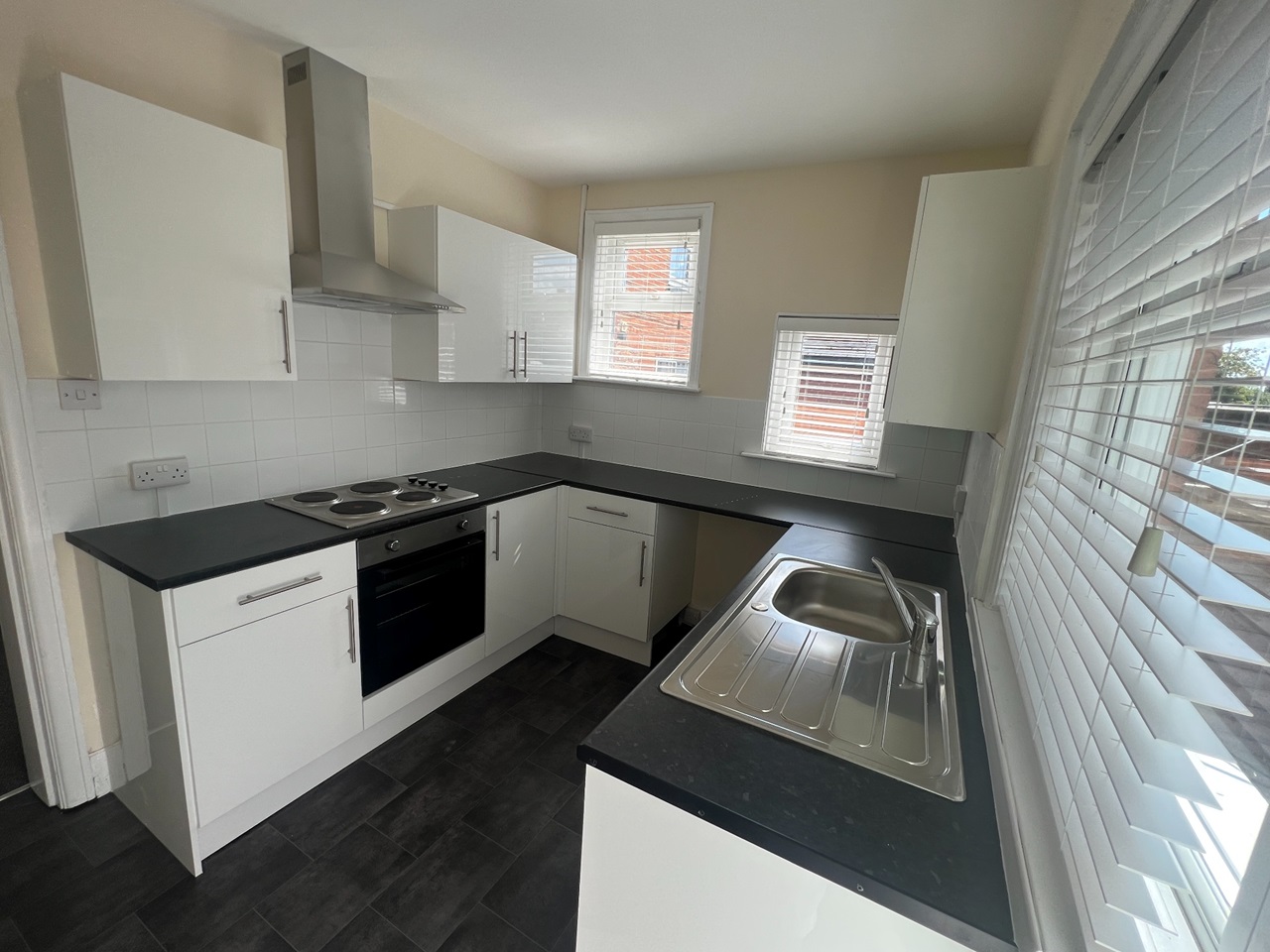 Southampton 3 Bed SemiDetached House, Anglesea Road, SO15 To Rent