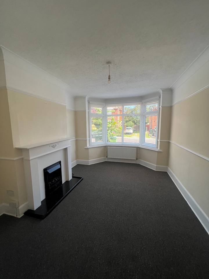 Southampton 3 Bed SemiDetached House, Anglesea Road, SO15 To Rent