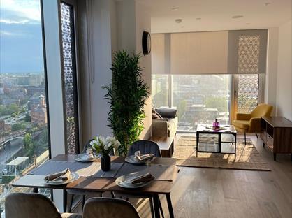 2 Bed Flat, Viadux, M1