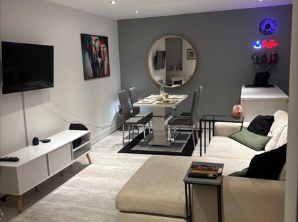 Room in a Shared Flat, Station Rd, TW12