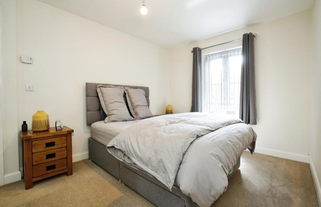 Swadlincote 2 Bed Terraced House, Old Railway Mews, DE11 To Rent