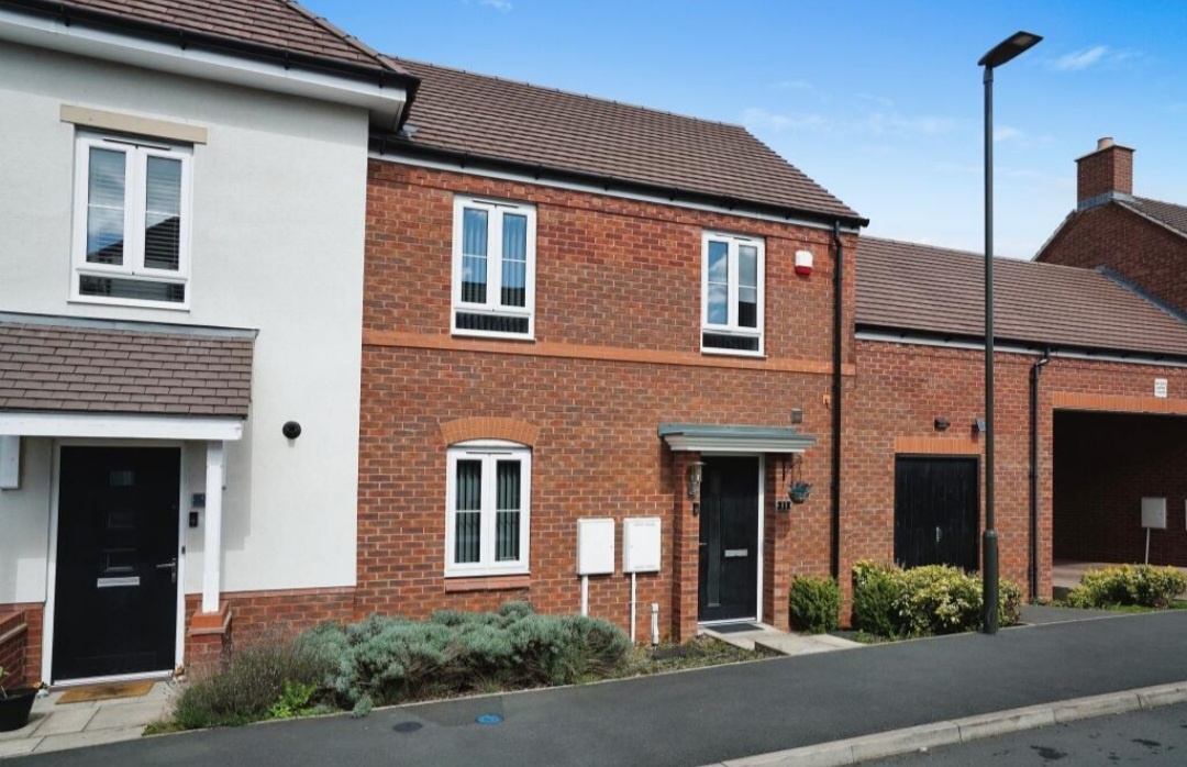 Swadlincote 2 Bed Terraced House, Old Railway Mews, DE11 To Rent