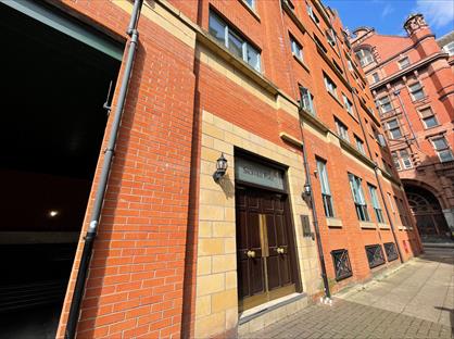 2 Bed Flat, Sackville Place, M1