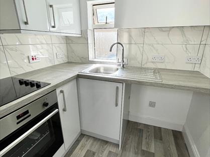 Studio Flat, Nags Head Hill, BS5