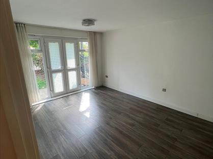 1 Bed Flat, Enstone Road, EN3