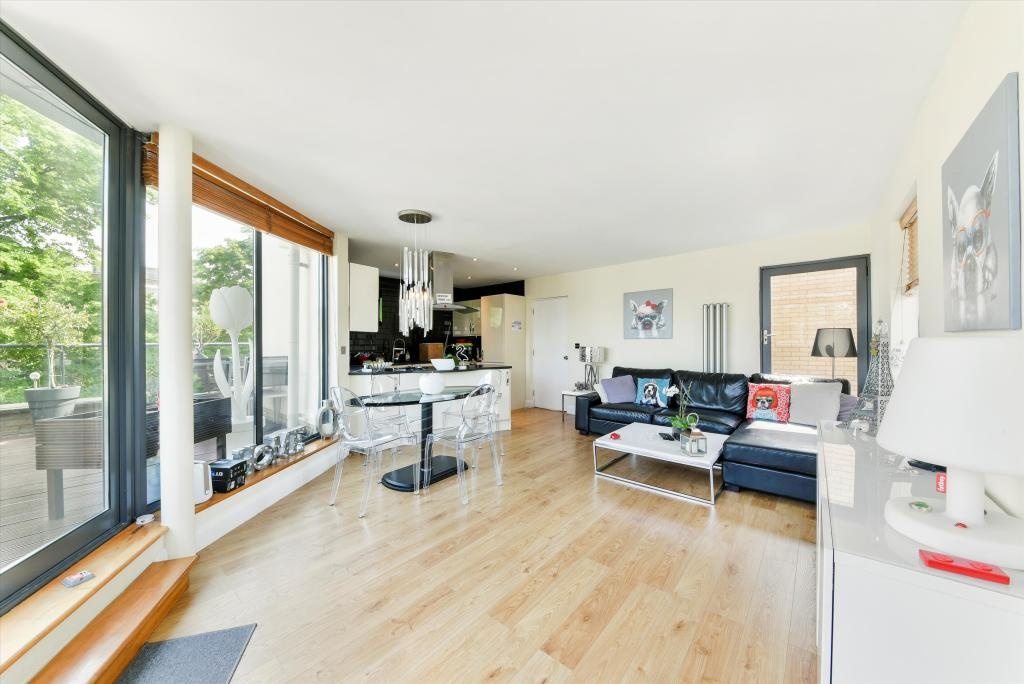 London - 3 Bed Penthouse, Highgate Road, NW5 - To Rent Now for £4,000. ...