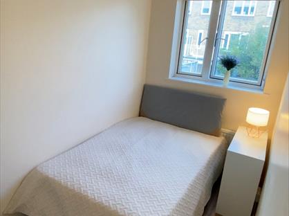 Room in a Shared Flat, Amina Way, SE16