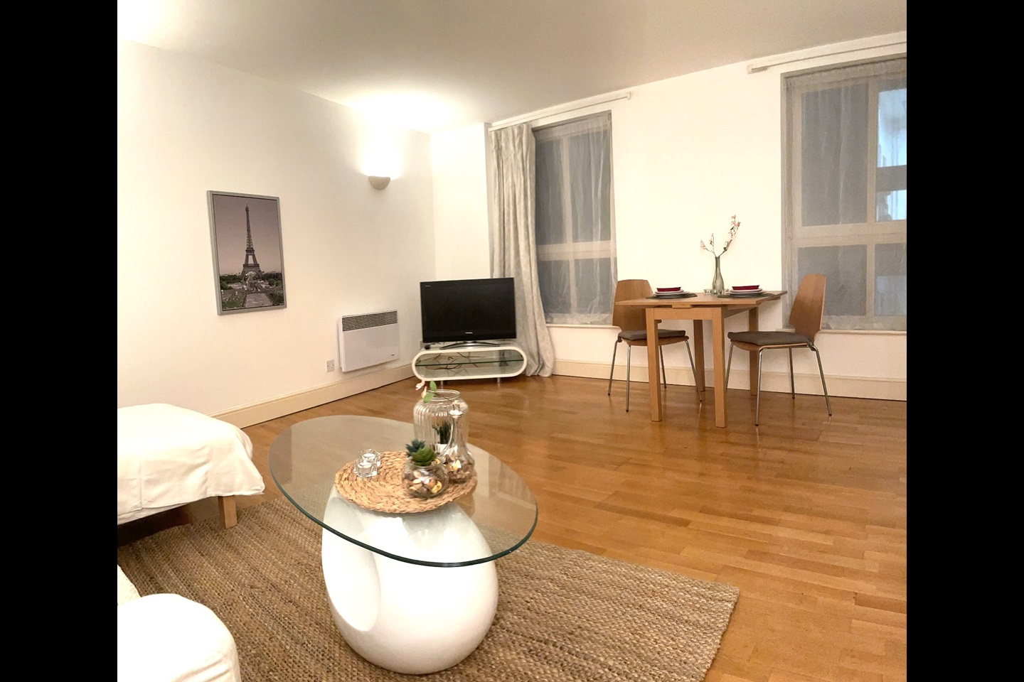1 Bed Flat, Dryden Building, E1 photo 2