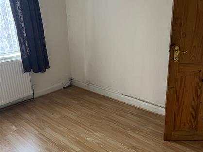 2 Bed Maisonette, Shelley Close, UB6