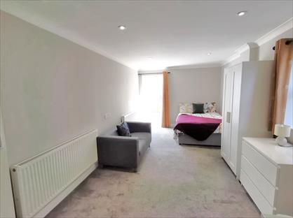 Room in a Shared House, Blackford Road, B90