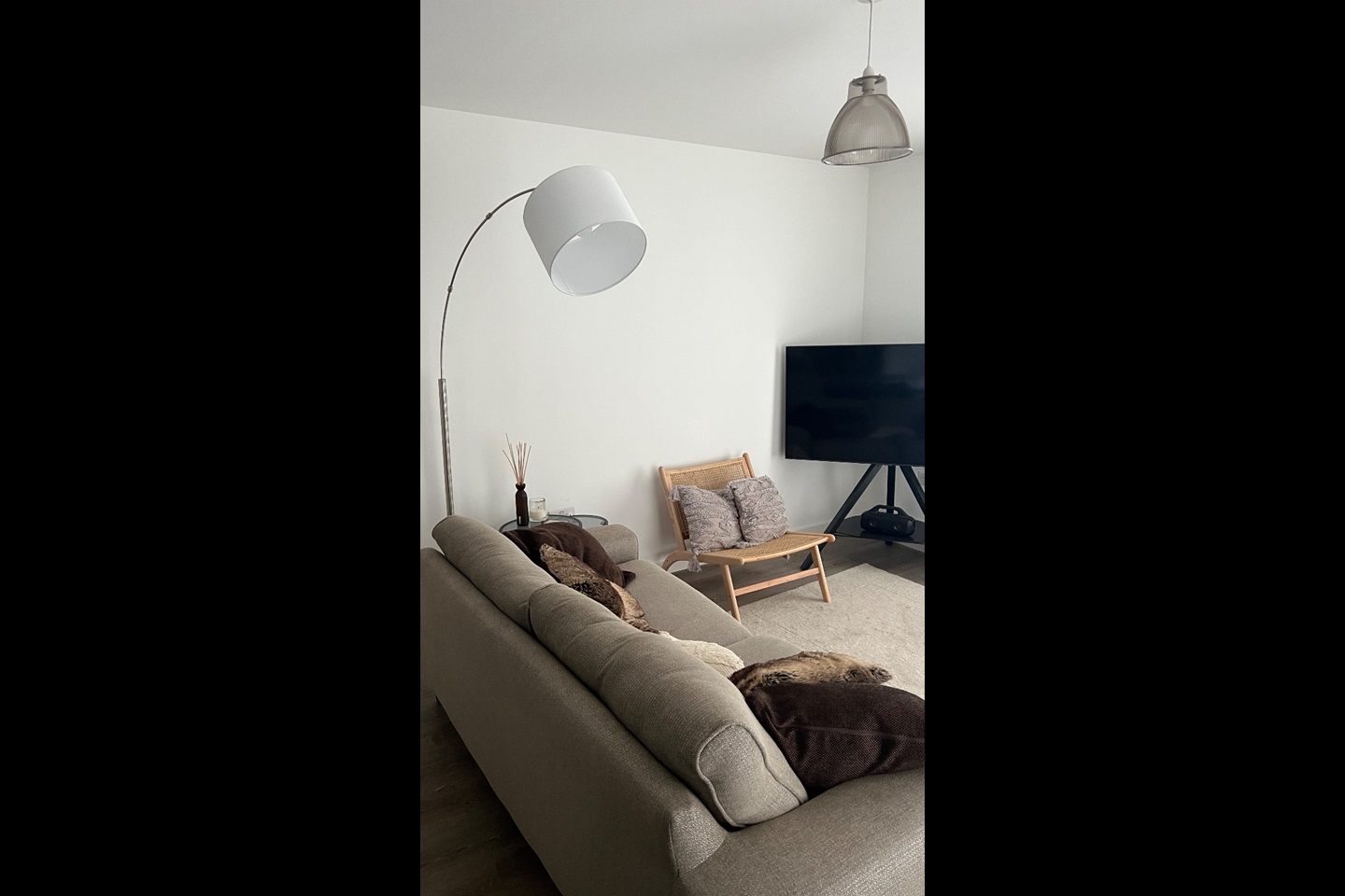 Rainham Room in a Shared Flat, Rainham, RM13 To Rent Now for £750.