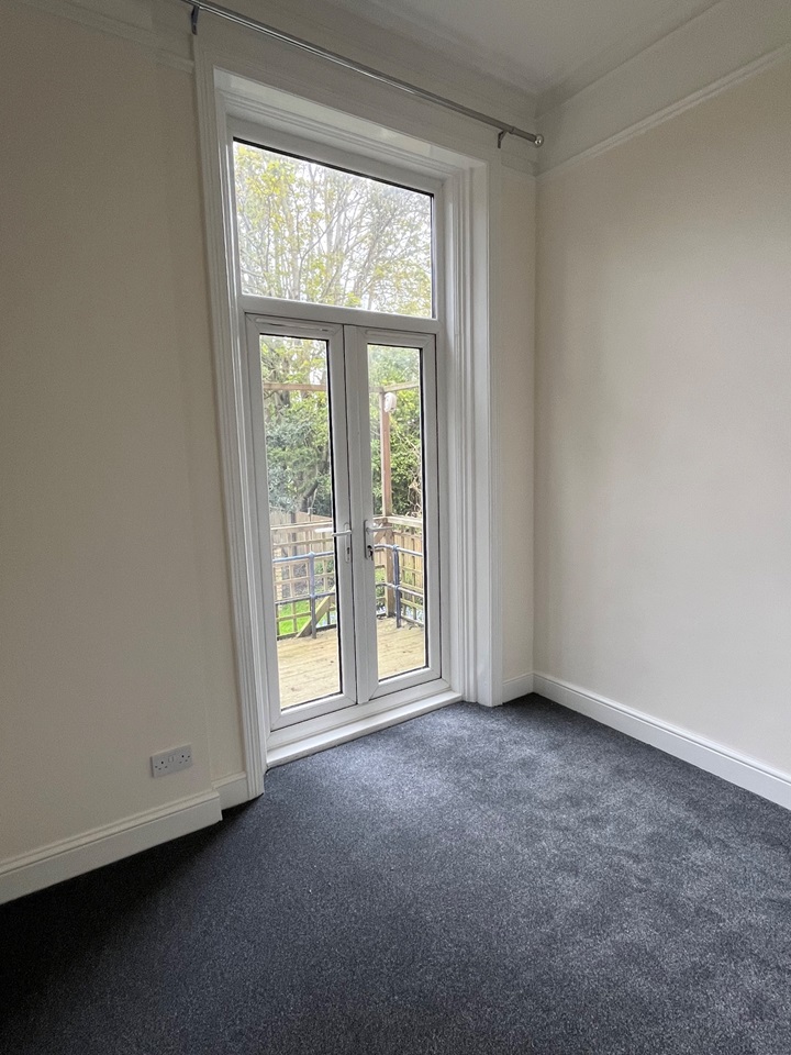 Folkestone 2 Bed Flat, Shorncliffe Road, CT20 To Rent Now for £825.00 p/m