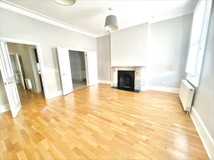 2 Bed Maisonette, Uxbridge Road, W12