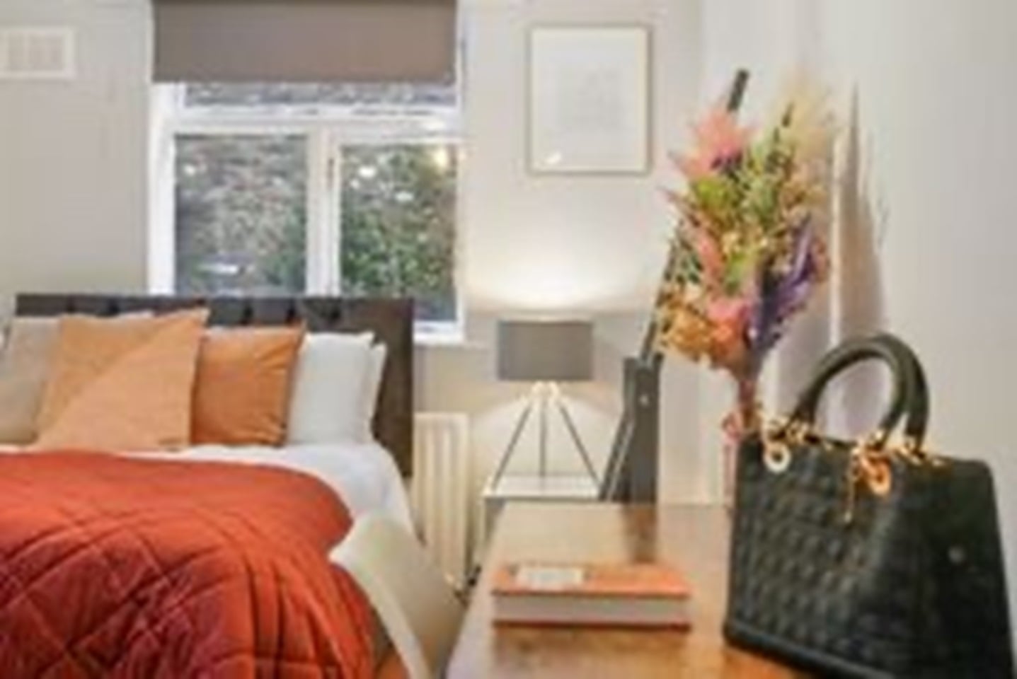 1 Bed Flat, New Kings Road, SW6 photo 3