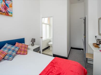 Room in a Shared House, Isledon Road, N7