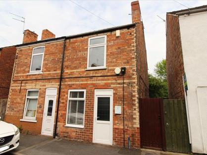 3 Bed Semi-Detached House, Woods Terrace, DN21