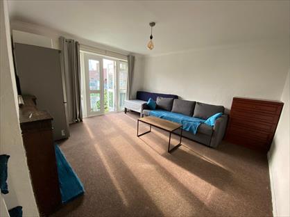 Room in a Shared House, Paul Street, E15