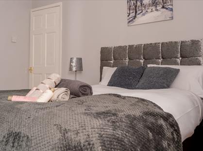 2 Bed Flat, Stonehouse Lane, CV3