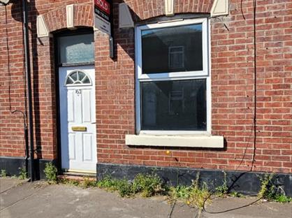2 Bed Terraced House, Cross Lane, M26