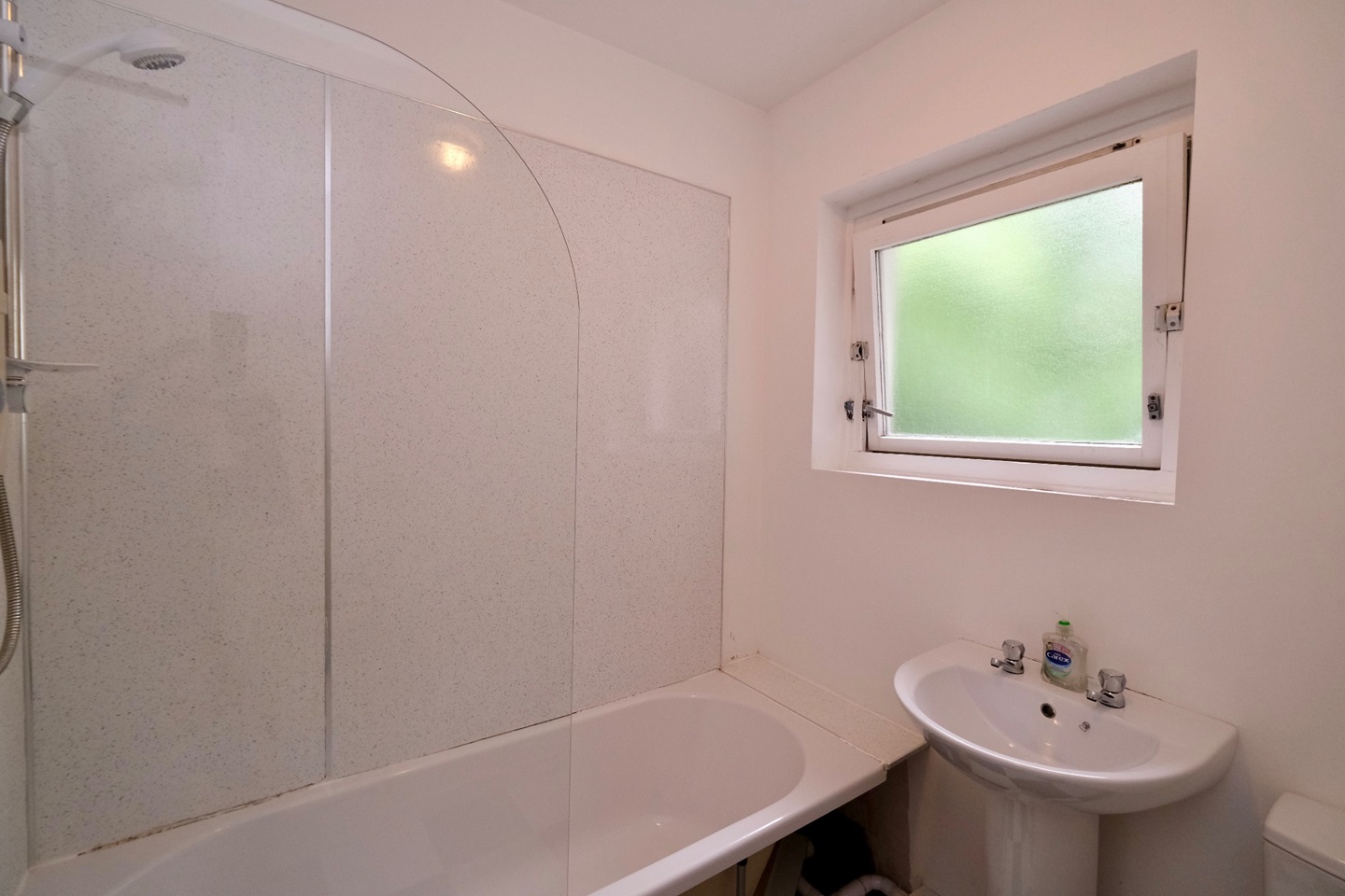 Additional image 9 of 3 Bed Flat, Thornwood Drive, G11, N1 7GU