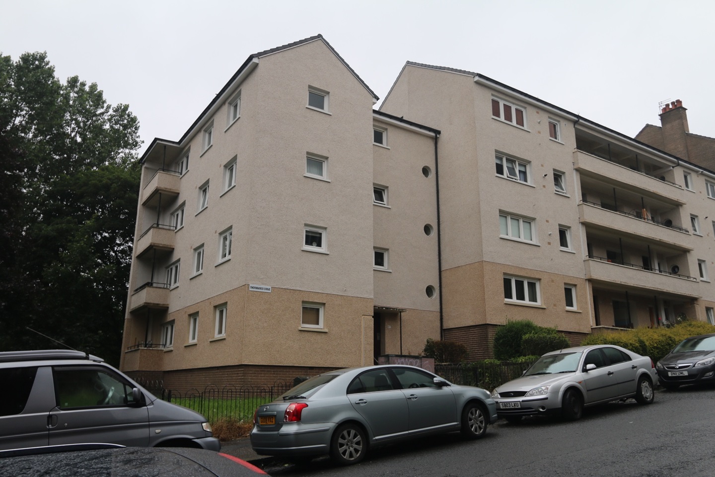 Glasgow 3 Bed Flat, Thornwood Drive, G11 To Rent Now for £1,800.00 p/m
