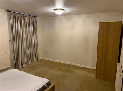 Room in a Shared House, Cedar Close, IG1