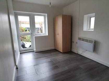 Room in a Shared House, Queens Rd, UB2