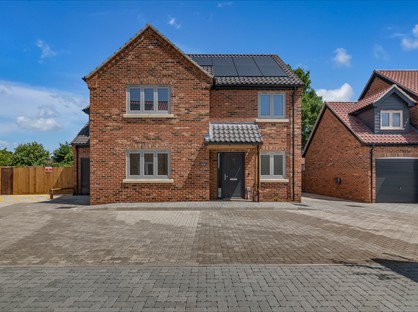 2 Bed Semi-Detached House, The Green, NR13