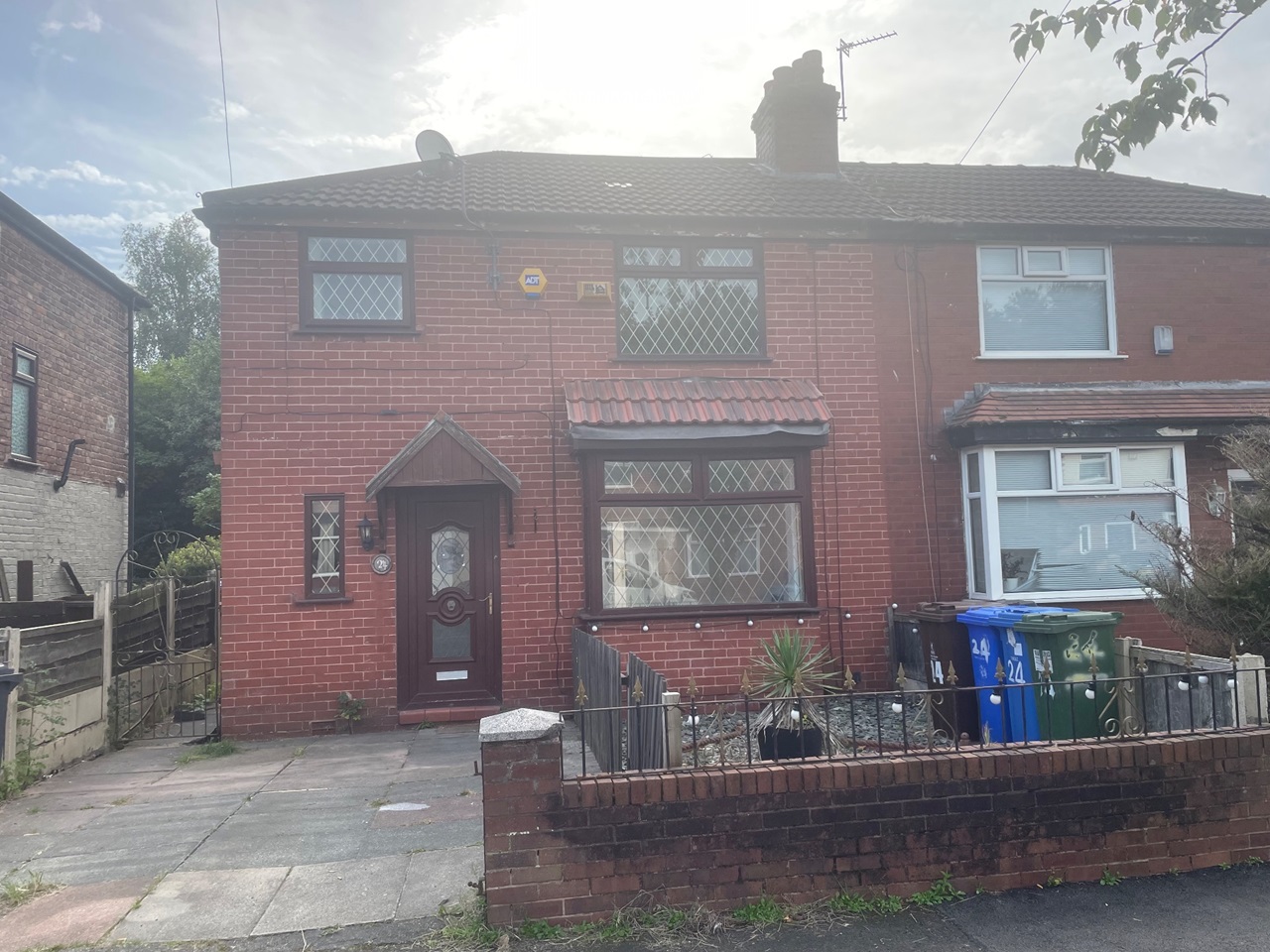 Droylsden, Manchester 3 Bed SemiDetached House, Oakfield Avenue, M43