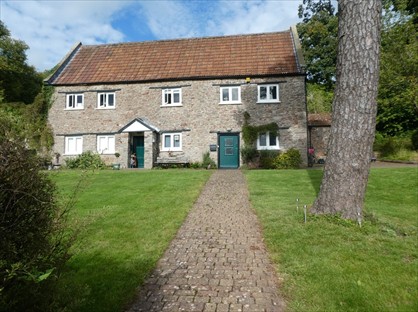 3 Bed Semi-Detached House, Ashton Court, BS41